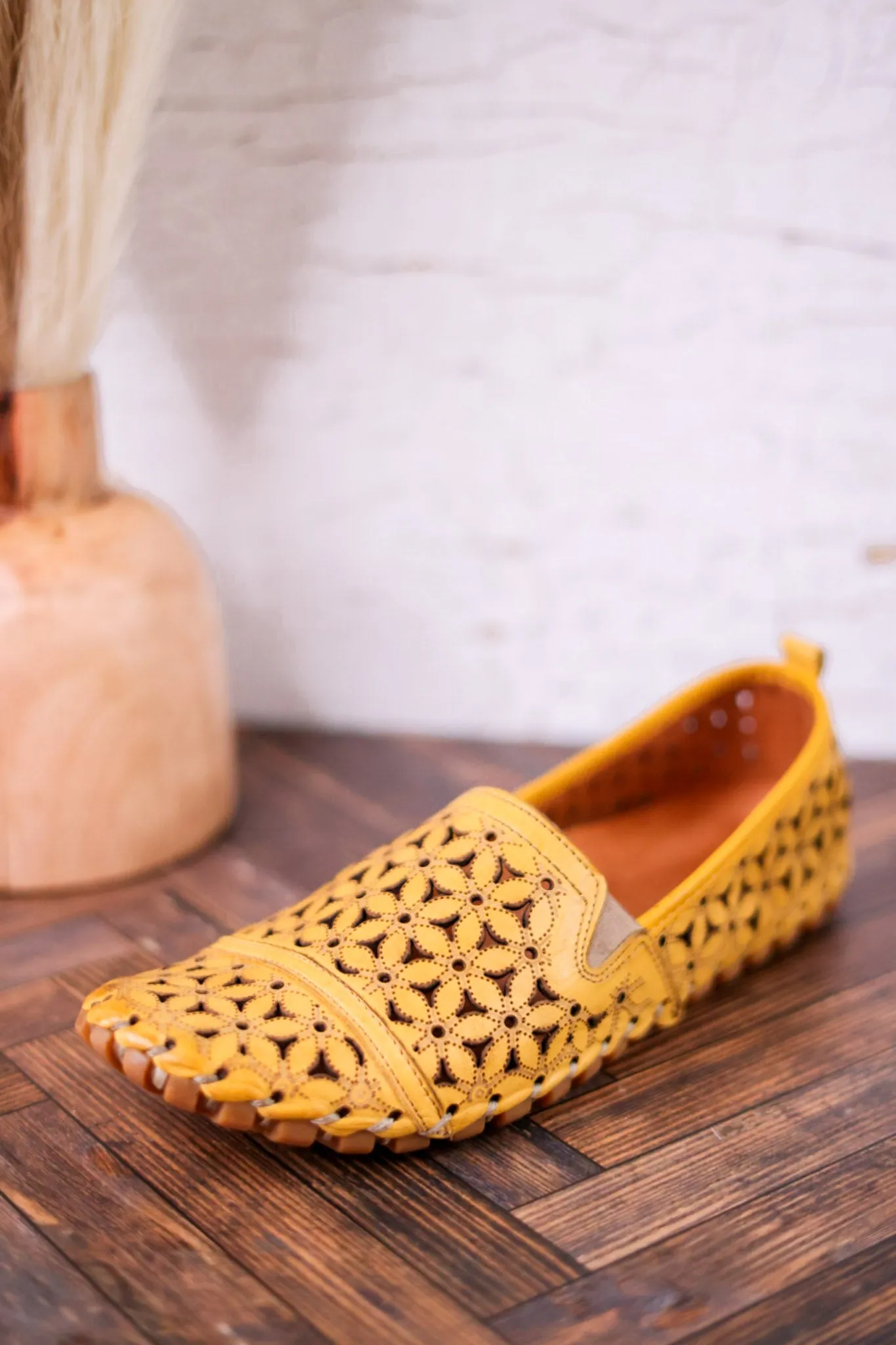 Flowerflow Classic Yellow Loafers